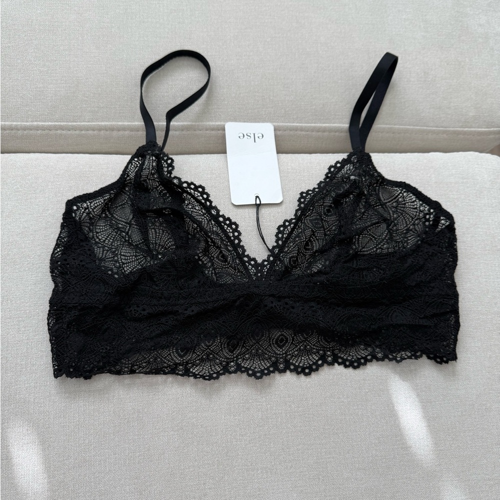else camellia soft triangle bra in black